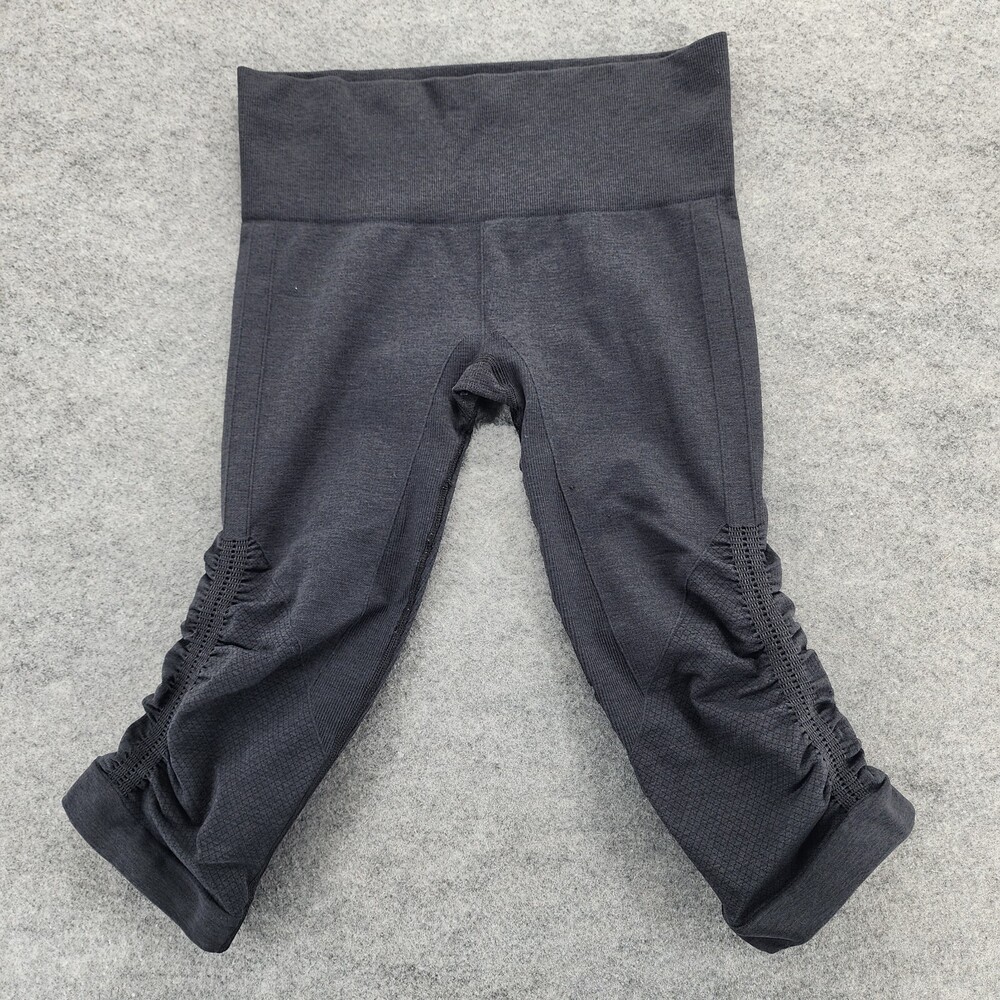 Lululemon Leggings Womens 6 Capri Activewear Black Mid Rise 26x16"